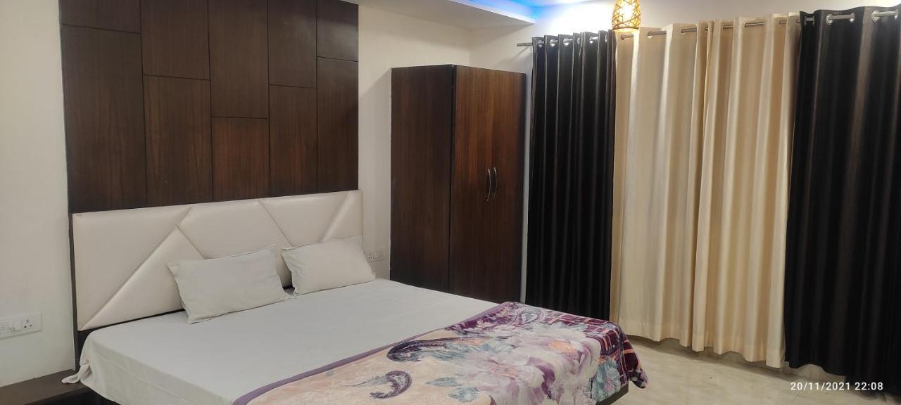 Taj Castle A Boutique Homestay アーグラ エクステリア 写真